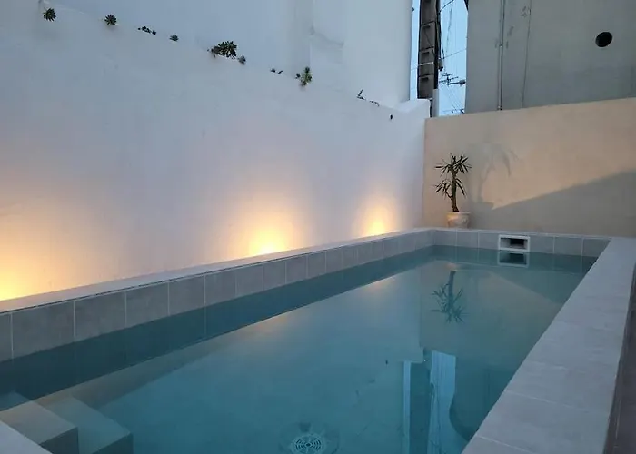Daire La Cigale - Piscine - Centre Village Bessan
